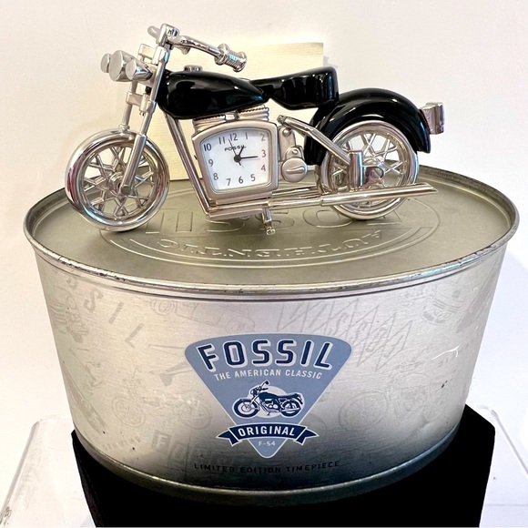 Fossil Limited Edition Motorcycle Timepiece Desk Clock Watch w/ Original Box - Picture 1 of 16